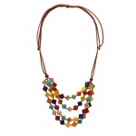 collier-tagua-naturel-artisanat-commerce-equitable-multicolore-artisans-du-monde