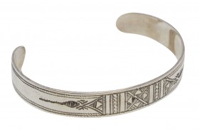 bracelet-argent-touareg-tadnit-niger-artisans-du-monde-fairtrade-commerce-equitable-artisanal